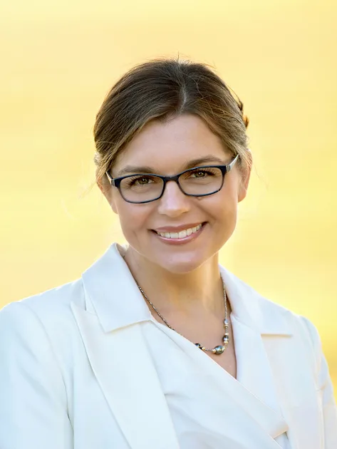 Dr. Ania